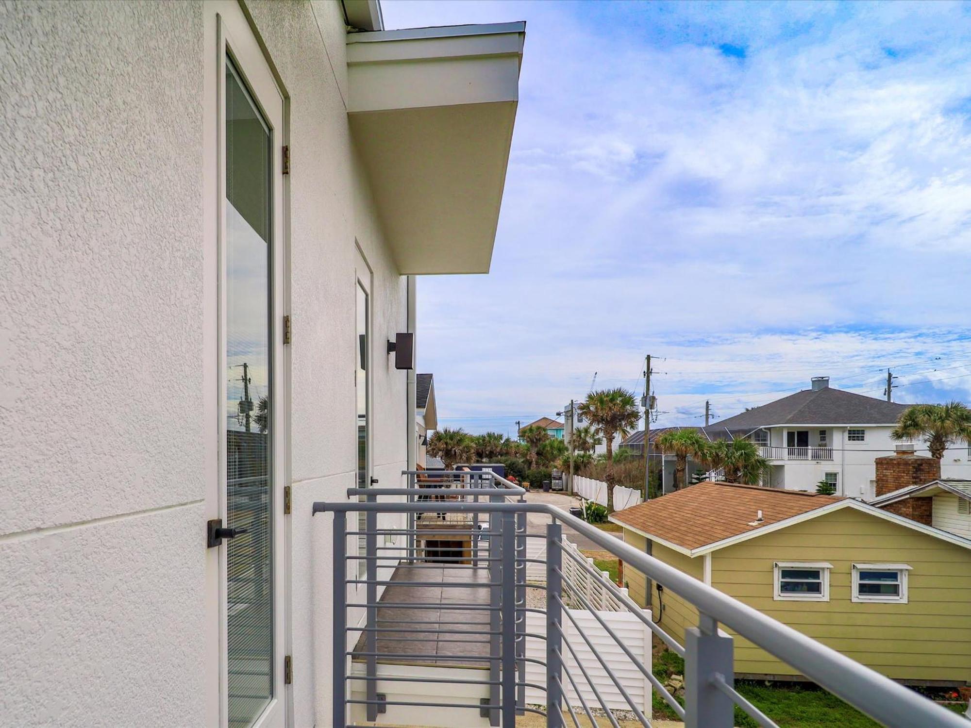 Ocean Front Flagler Beach Sleeps 5 People Apartment Exterior photo